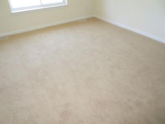 4th image of 430 Fox Hills Dr N #5
