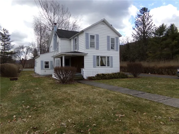 13 Chenango Ave, Norwich, NY 13815