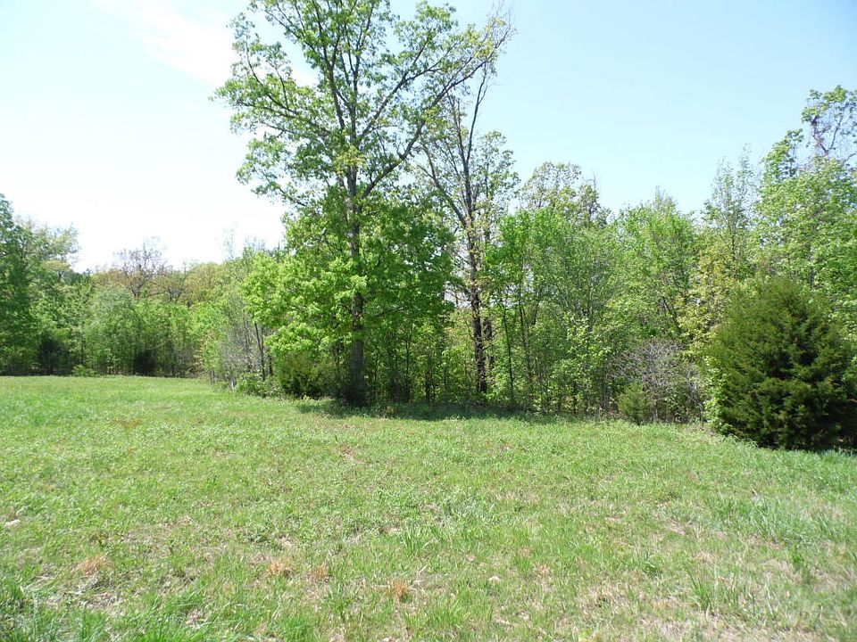 2nd image of 166 Cougar Ln