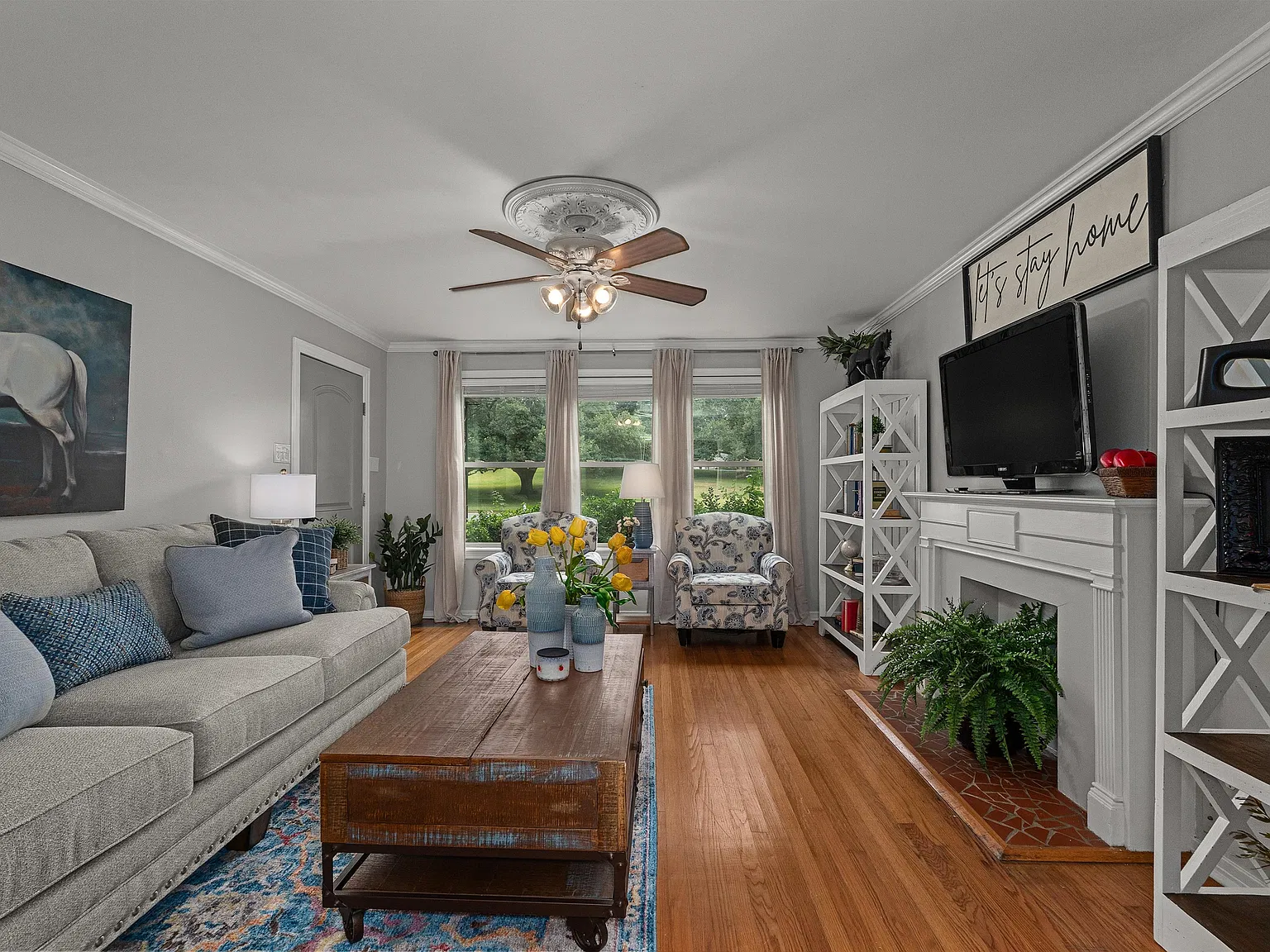 2 bed, 1200 sqft, $1,600 — Photo 2
