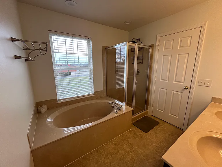 9460 Tanhurst Dr — Photo 25