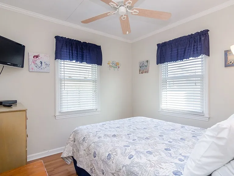 113 S 4th Ave #1 — Photo 11