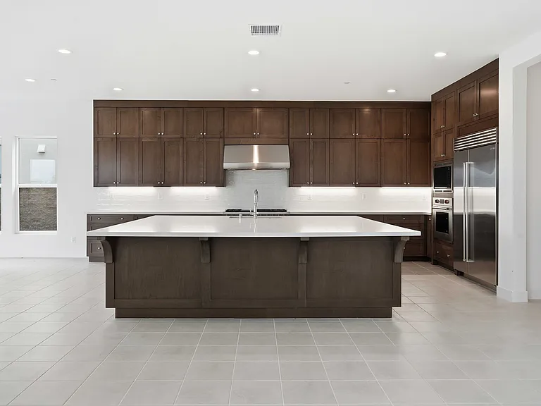 20568 Edgewood Ct — Photo 16