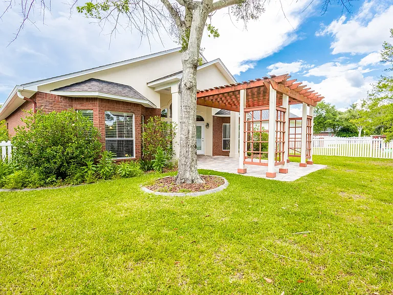 5805 Dunbar Cir — Photo 27