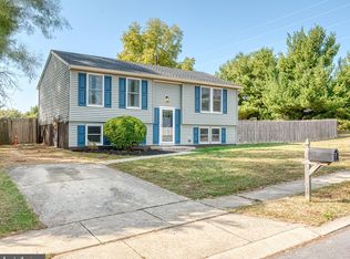 43 Drexel Gate Dr, Sicklerville, NJ 08081