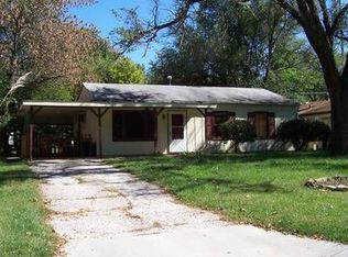 1832 Maple Ln, Lawrence, KS 66044