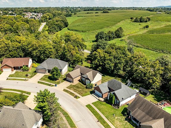 5th image of 482 Stream View Dr