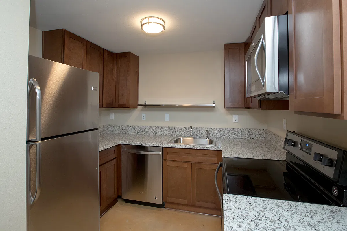 2 bed, 1100 sqft, $2,000 — Photo 4