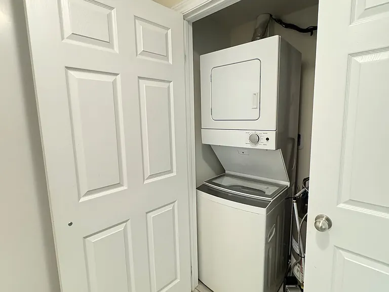 1 Eaton Park Ln #14 — Photo 15
