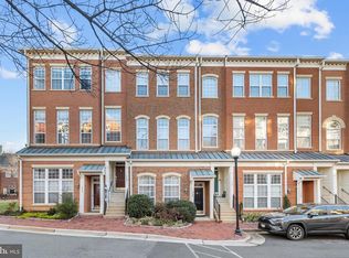 5129 Donovan Dr, Alexandria, VA 22304