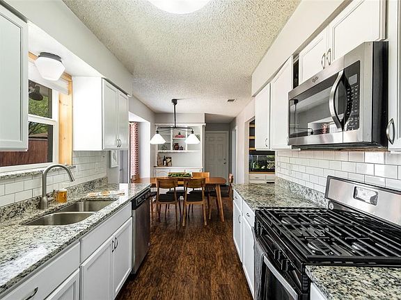 5th image of 308 Stony Creek Dr