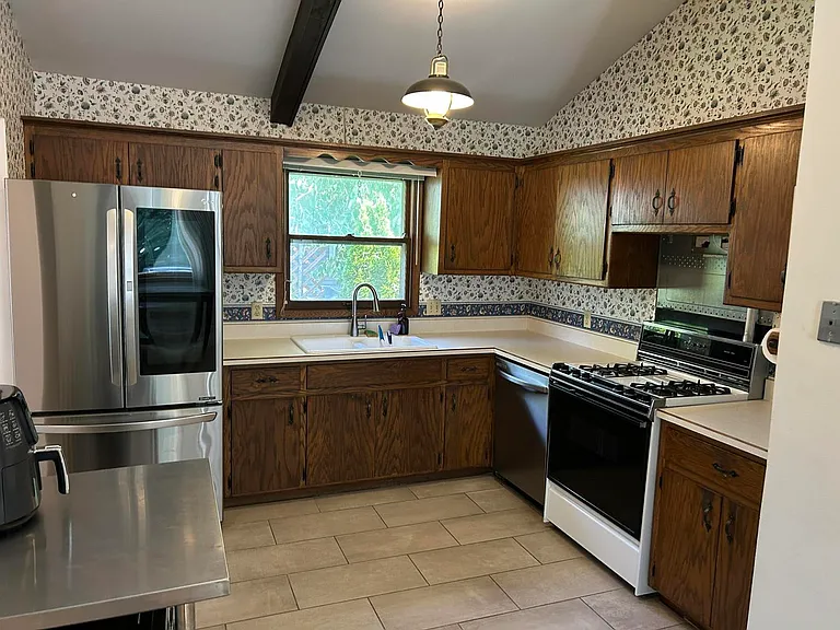 Bright Kitchen