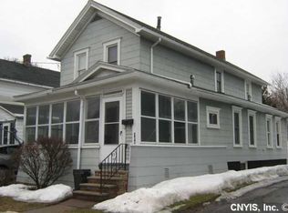 504 Woods Rd, Syracuse, NY 13209