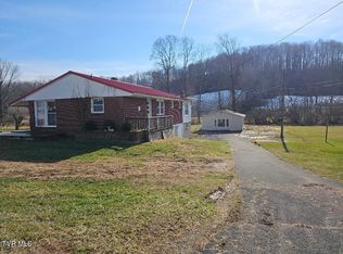 34520 Fleet Rd, Glade Spring, VA 24340