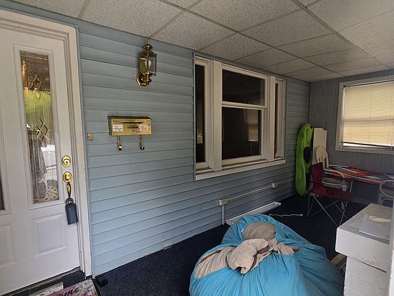 5th image of 296 Hazle St #1