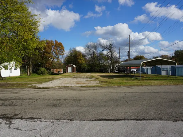 S Johnson St, Mineola, TX 75773