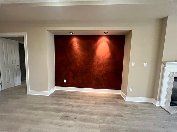 4th image of 210 Market St APT 202