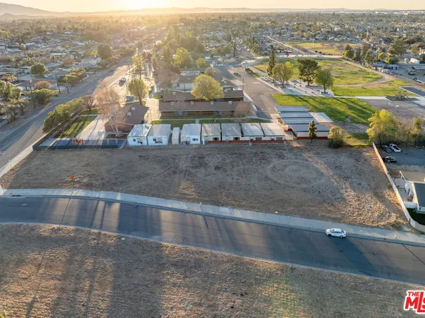 9435 Jurupa Rd, Riverside, CA 92509