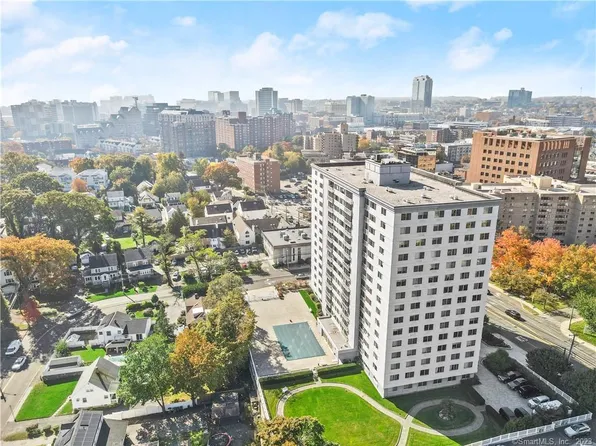 1 Strawberry Hill Avenue #5E, Stamford, CT 06902