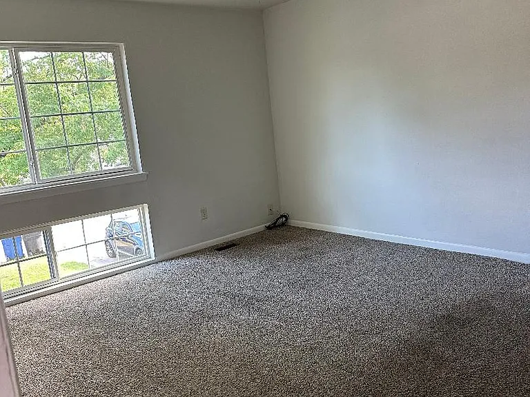 5716 Morningside Ct — Photo 7