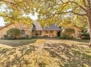 1813 Eagle Dr, Edmond, OK 73034