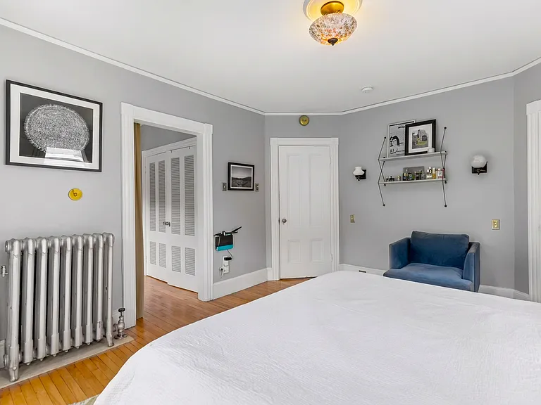 252 State St — Photo 20