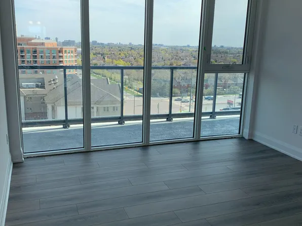 10 Gatineau Dr W #1005, Vaughan, ON L4J 8H5