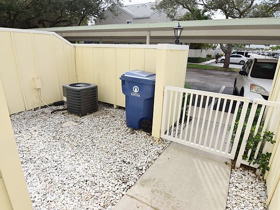 4th image of 6166 Riverwalk Ln Unit 4
