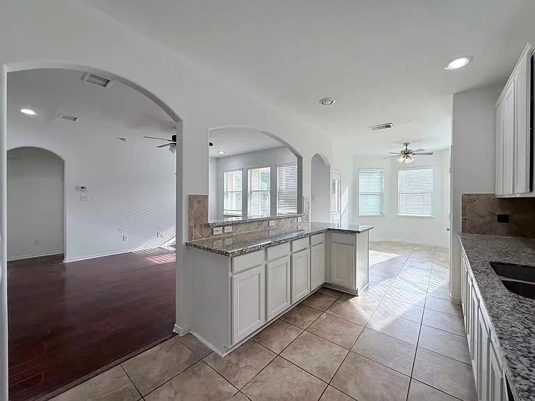 2814 Ridgeglen Ln — Photo 21