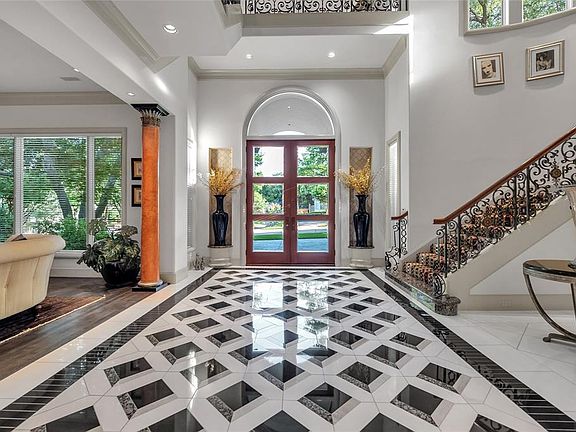 2nd image of 14929 Havenshire Pl