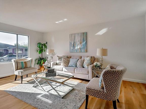 3rd image of 2586 Glen Keller Ct