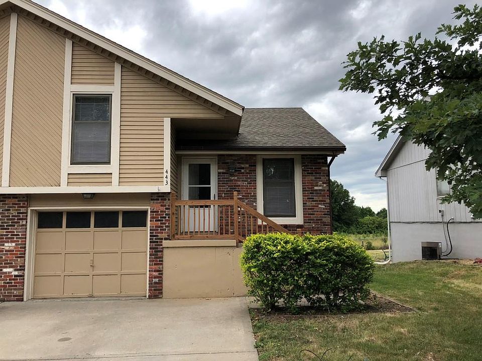 1st image of 445 Lee Dr