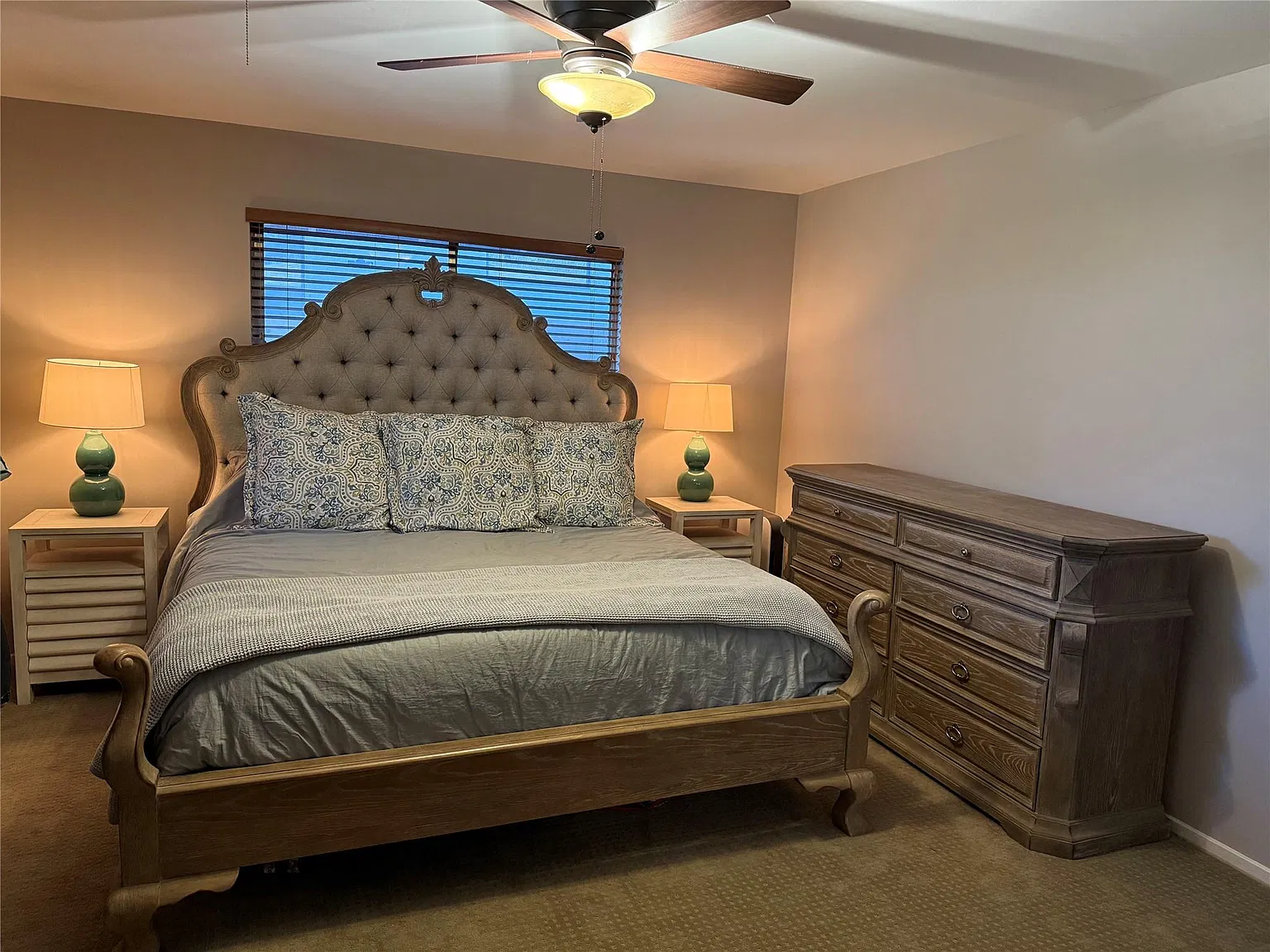 3 bed, 2.0 bath, 1770 sqft, $3,900 — Photo 2