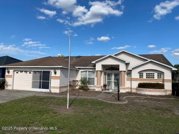 5402 Boxtree Ct, Dade City, FL 33523