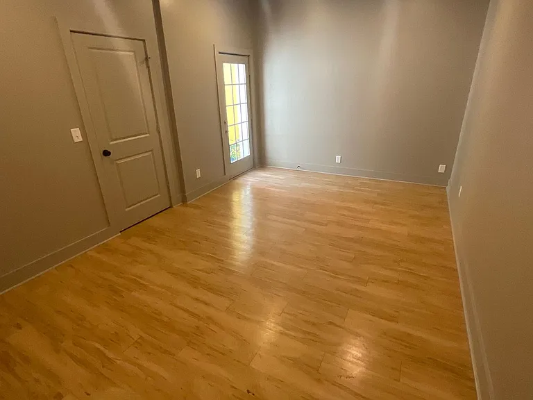 425 N Walnut St — Photo 11