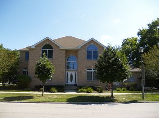 250 W Van Buren St, Elmhurst, IL