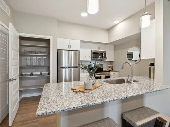 Eagle Ridge Apartment Homes
