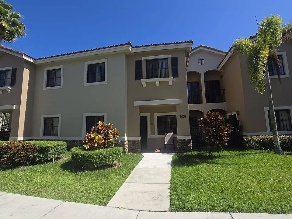 22911 SW 88th Pl #5