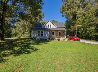 8670 W Goose Creek Rd, Fayetteville, AR 72704