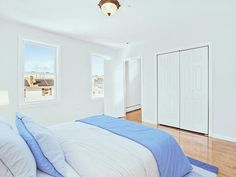 47 Campbell St #2 — Photo 19