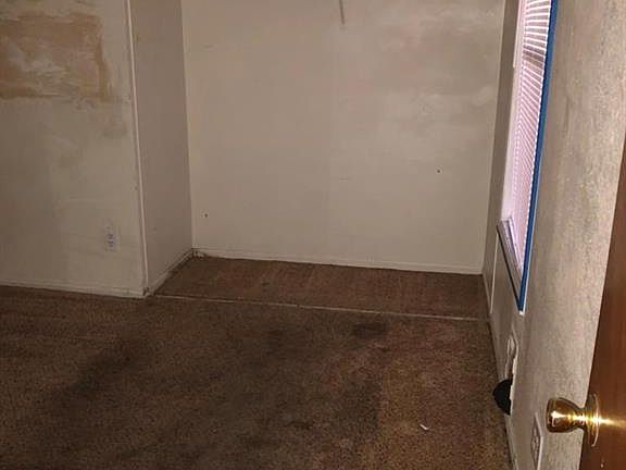 2nd image of 328 Caracas Dr