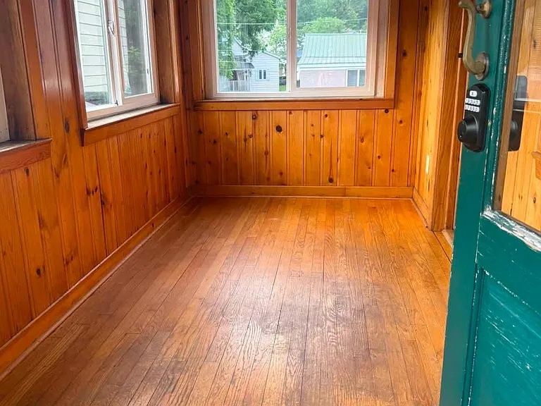 605 Hambley Blvd #B — Photo 2