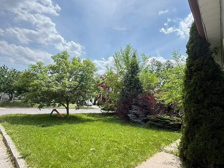 256 Patricia Ave #MAIN — Photo 21