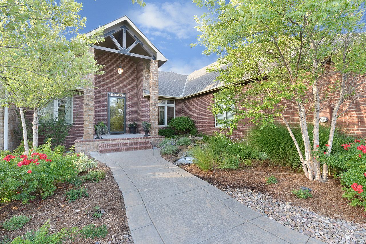 8122 W Mystic Lakes South St, Maize, KS 67101 Zillow