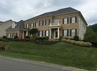 16307 Hunter Pl, Leesburg, VA 20176