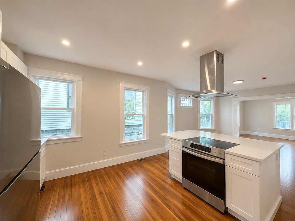 1st image of 41 Curtis Ave