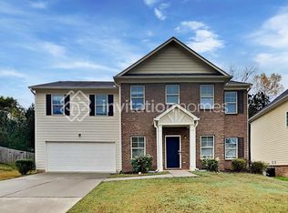 1926 Logan Ridge Cir, Loganville, GA 30052