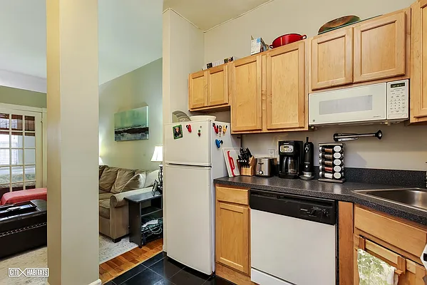 Sold by Citi Habitats | media 8