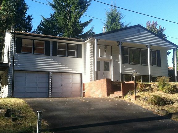 3rd image of 1715 Sherwood Ln
