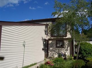 7415 Pine Tree Ct #C16, Middleburg Heights, OH 44130
